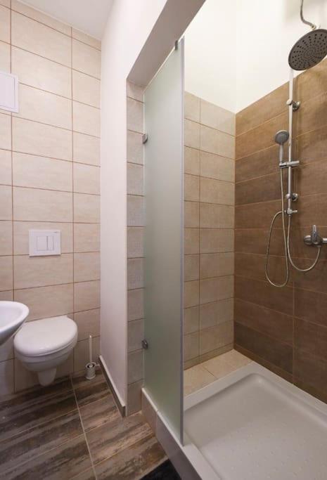 1 Bedroom Flat In Nyar Str., Central Budapesta Exterior foto